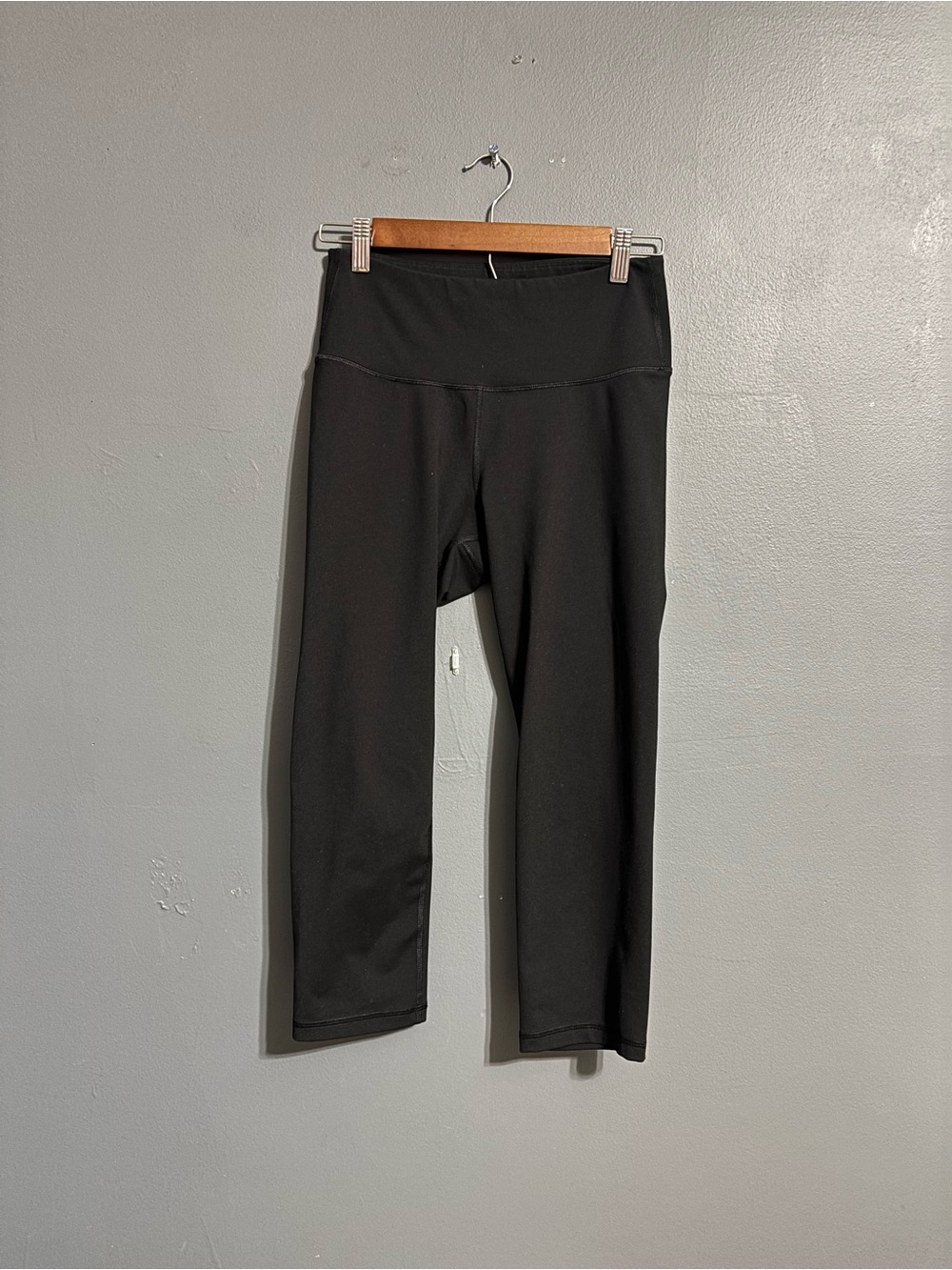Old navy active preppy classic black minimalist fall “elevate” leggings size M